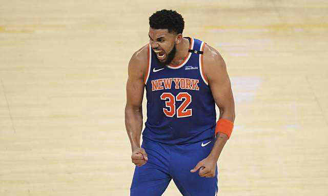 在主场对阵, 麦克布莱德 在主场对阵, 麦克布莱德